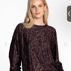 Johnny Was Brown Leopard Print Active Top